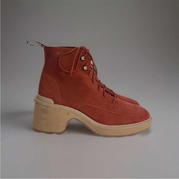 Sorel Women's Hi-Line Heel Lace Boots Size 10 Warp Red Suede
